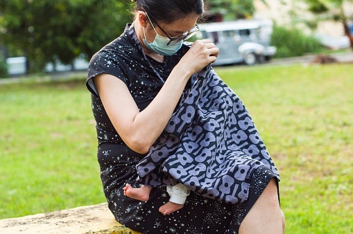 Apron, tepat dipilih oleh Anda yang mau selalu bisa melihat wajah bayi saat menyusui