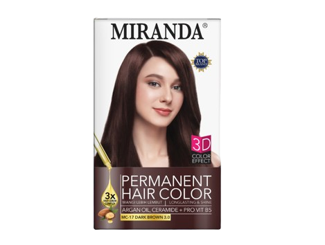 Cat rambut permanen menghasilkan warna lebih intens dan tahan lama dibanding semi-permanen