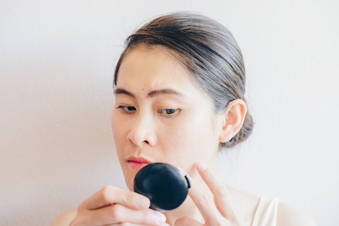 Ceramide dan niacinamide: Membantu memperbaiki skin barrier sekaligus melembapkan kulit