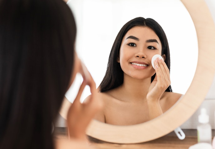 Untuk kulit kering: Cari kombinasi humektan dan emolien