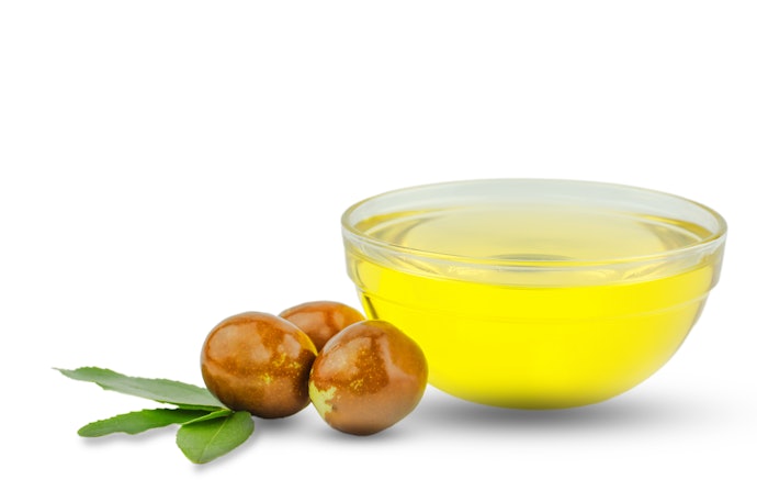 Minyak jojoba tanpa proses pemurnian, kaya akan kandungan nutrisi