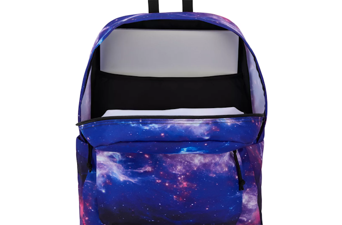 Laptop sleeve, mampu melindungi laptop selama di perjalanan