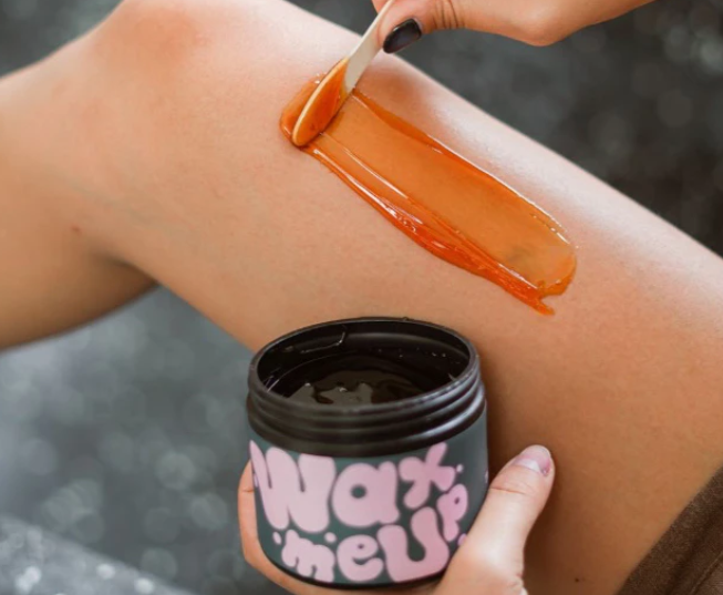 Untuk area tangan dan kaki, pilih sugar wax bertekstur "padat" - kental