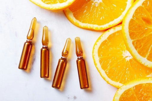 Khusus untuk bekas jerawat hitam, kombinasikan dengan brightening agent lain: Alpha arbutin, niacinamide, vitamin C, dan tranexamic acid