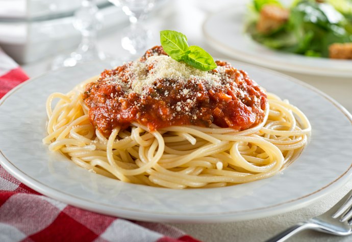Bolognese, saus asam gurih berbahan utama daging cincang