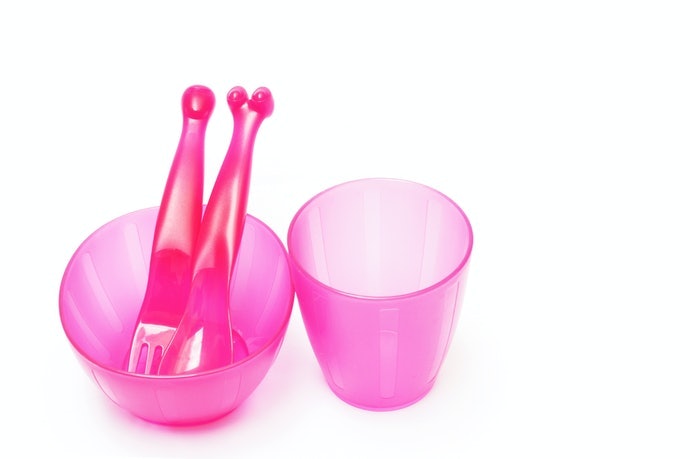 Bahan plastik, ringan dan tahan lama