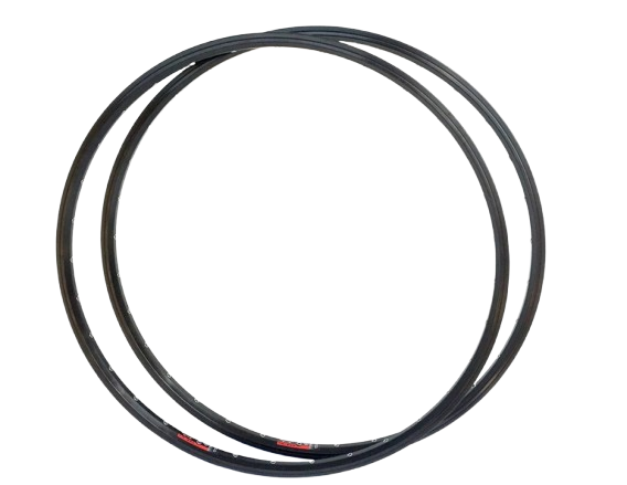 Untuk sepeda gunung (MTB), pilih velg alloy hingga carbon yang berukuran 26 atau 29 inci