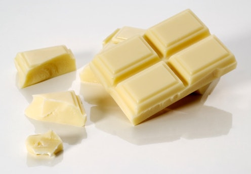 White chocolate: Mudah dicampur dengan perisa lainnya