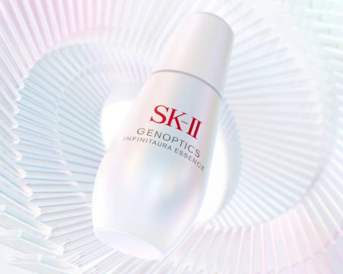 Jika fokus Anda hanya mencerahkan kulit, pilih SK-II GenOptics InfinitAura Essence