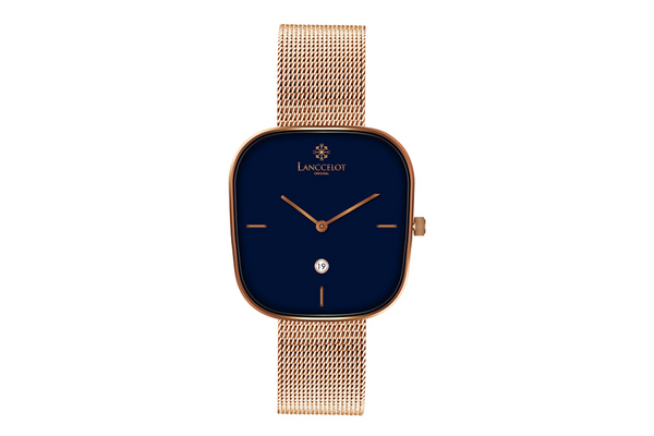 Aegis, berbentuk menyerupai perisai Dewa Yunani