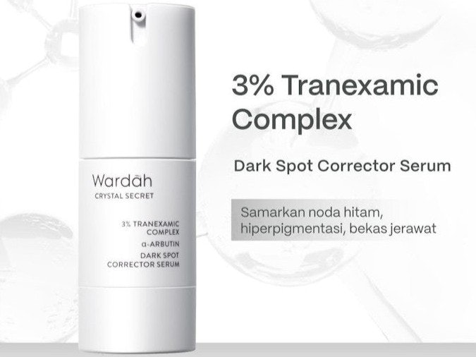 Untuk flek hitam karena bekas jerawat, cari kandungan seperti niacinamide, azelaic acid, atau tranexamic acid