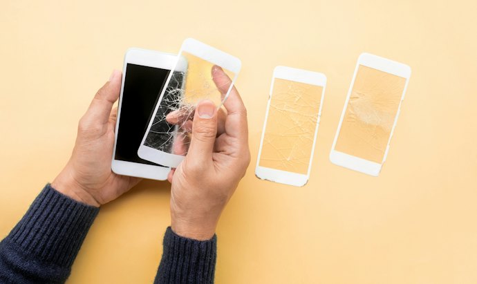 Tempered glass: Bisa diandalkan untuk mencegah layar retak akibat benturan