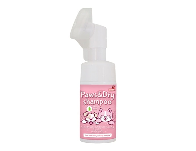 Shampo waterless untuk kucing yang takut air