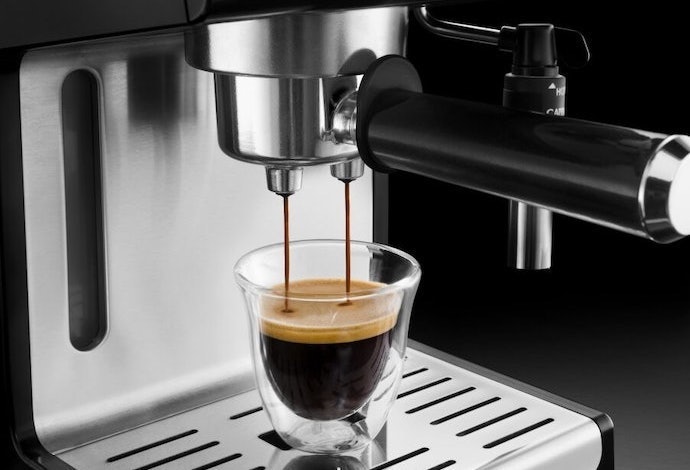 Tekanan ekstraksi yang tepat, menciptakan rasa kopi yang sempurna