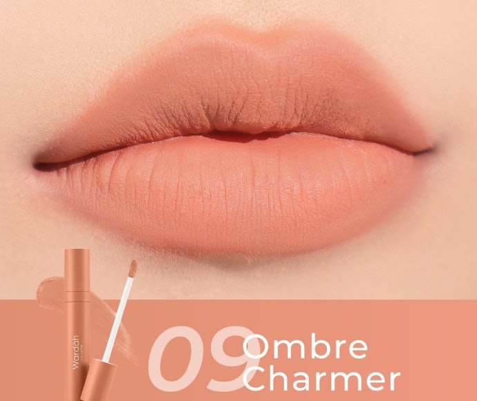 Pilih lipstik dengan warna nude atau natural untuk remaja