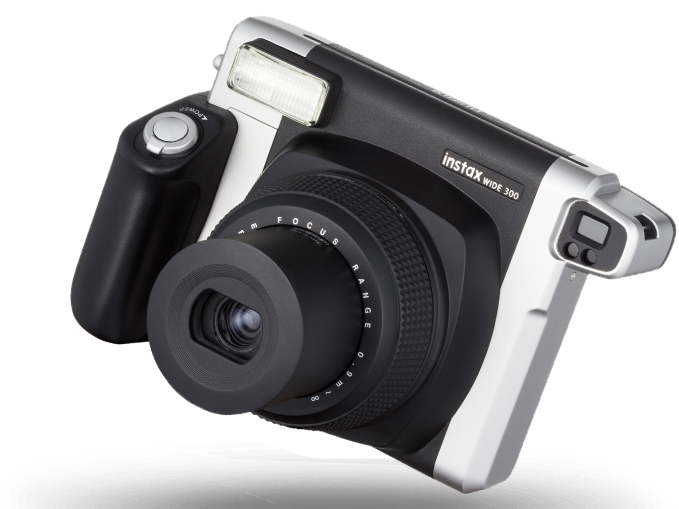 Mencari yang serupa dengan kamera profesional? Instax Wide 300 tidak boleh dilewatkan