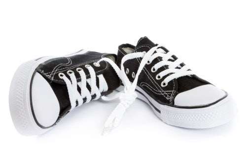 Sneakers, nyaman dipakai untuk keperluan sehari-hari