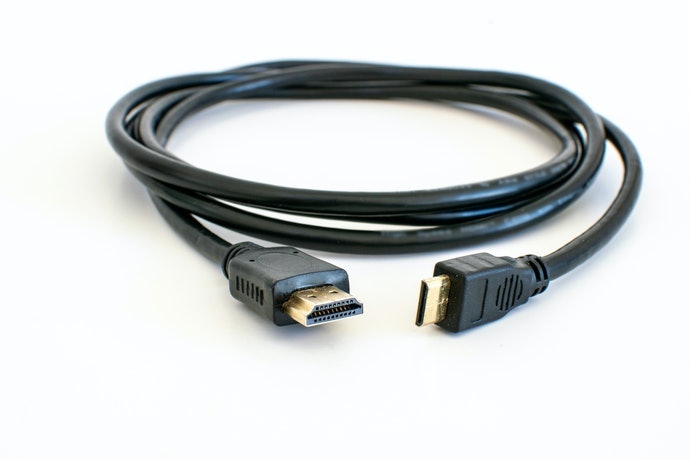 Tipe C (HDMI ⇔ mini-HDMI): Teman baik kamera digital dan video