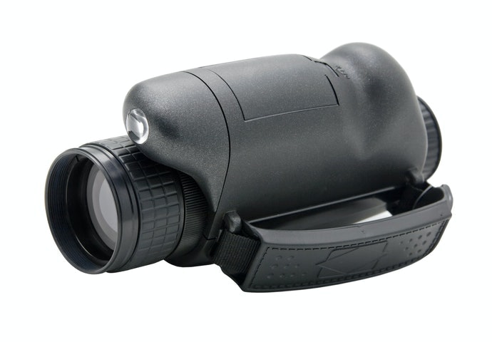 Teropong malam monocular, cocok untuk Anda yang suka kepraktisan