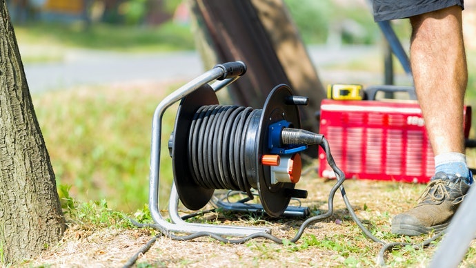 Kabel outdoor, memiliki ketahanan terhadap cuaca buruk