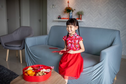 Baju Imlek anak perempuan: Model baju cheongsam