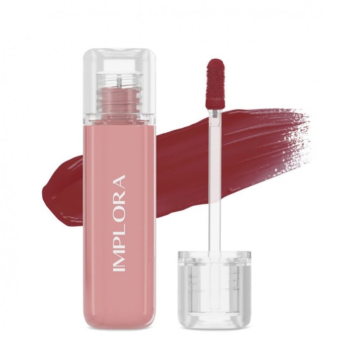 Untuk kulit yang cenderung gelap, carilah Implora Jelly Tint dengan warna basic burgundy atau cokelat