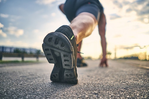 Outsole, memengaruhi daya cengkeram sepatu saat digunakan melangkah