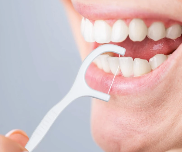 Untuk pemula, utamakan dental floss bergagang