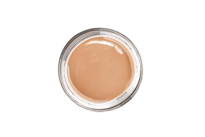Cream concealer: Memiliki coverage tinggi dan tahan lama