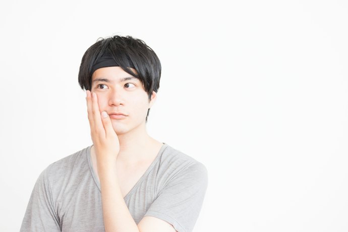 Jika kulit kering, cari yang mengandung humektan dan ceramide untuk menjaga kelembaban lebih optimal