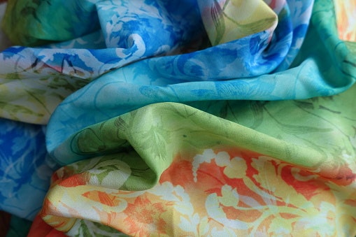 Rayon, lembut dan tipis