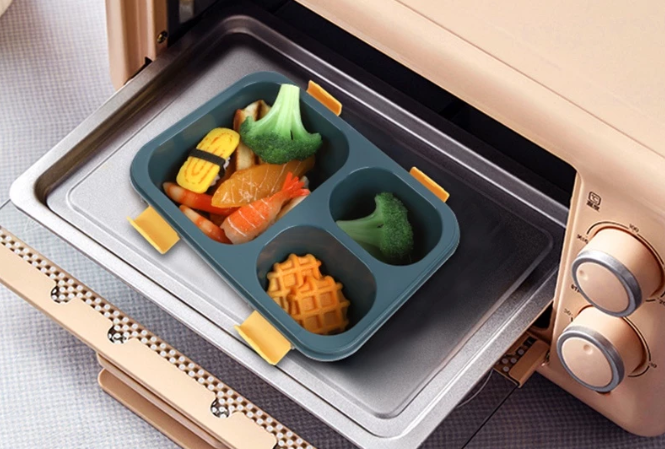 Microwave-safe, memudahkan menghangatkan makanan sewaktu-waktu