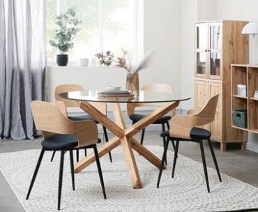 Dining furniture, hangatkan momen berkumpul sembari menyantap hidangan