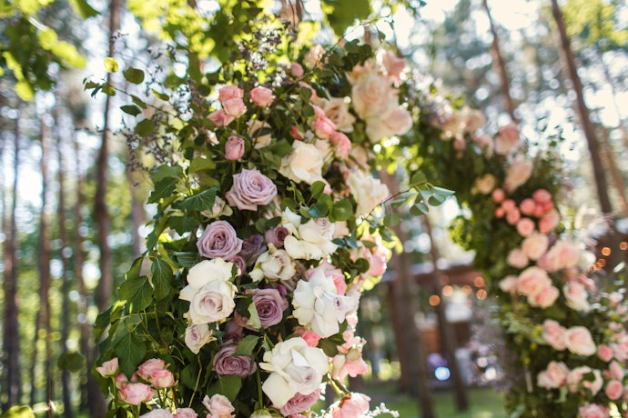 Floral: Perpaduan bunga-bunga yang cantik dan feminin