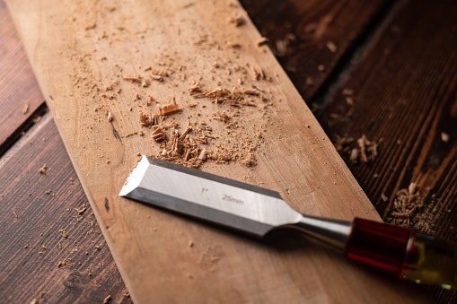 Chisel blade: Untuk memahat kayu, lilin, soft plastic
