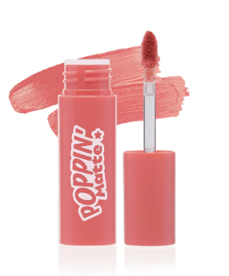Liquid lipstick dan lip matte, untuk hasil yang lebih bold dan tahan lama