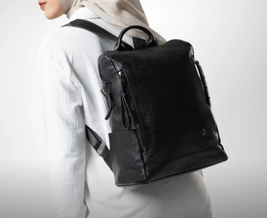 Alona Leather: Muat laptop 14 inci, cocok untuk wanita karier dengan mobilitas tinggi