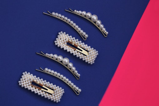 Duckbill clip, pisahkan rambut menjadi area-area kecil