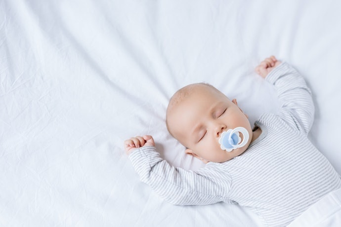 Bahan yang lembut dan aman untuk kulit bayi: Meminimalkan risiko iritasi