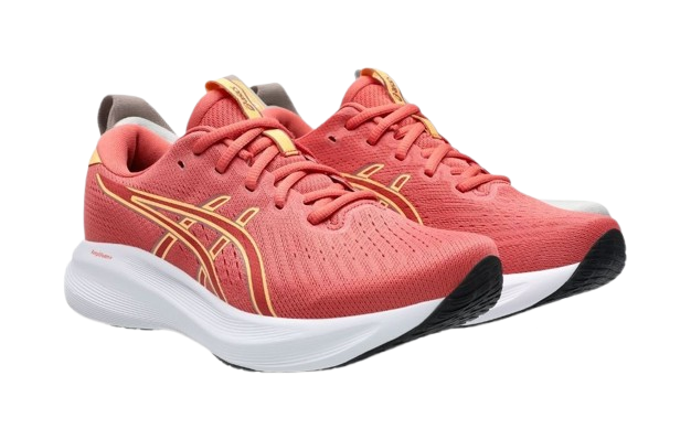 ASICS, shock absorption-nya tinggi dan stabil untuk pemain dengan banyak gerakan ke samping