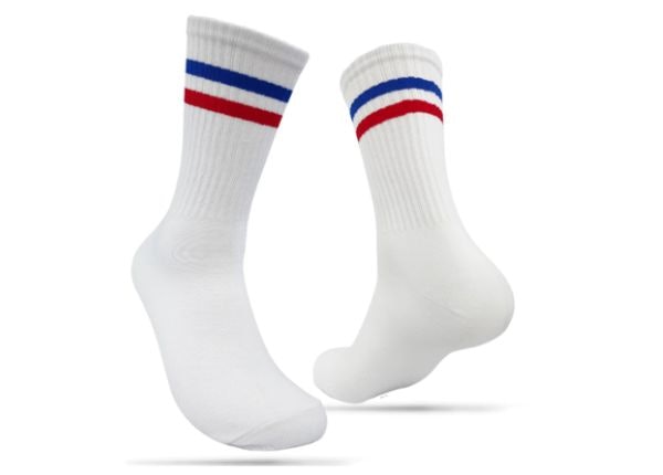 THE MUDS: Menawarkan kaos kaki oldschool dengan warna dan motif yang variatif