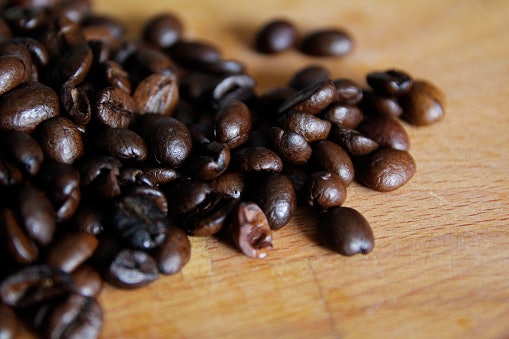 Kopi, untuk menghilangkan bau tak sedap