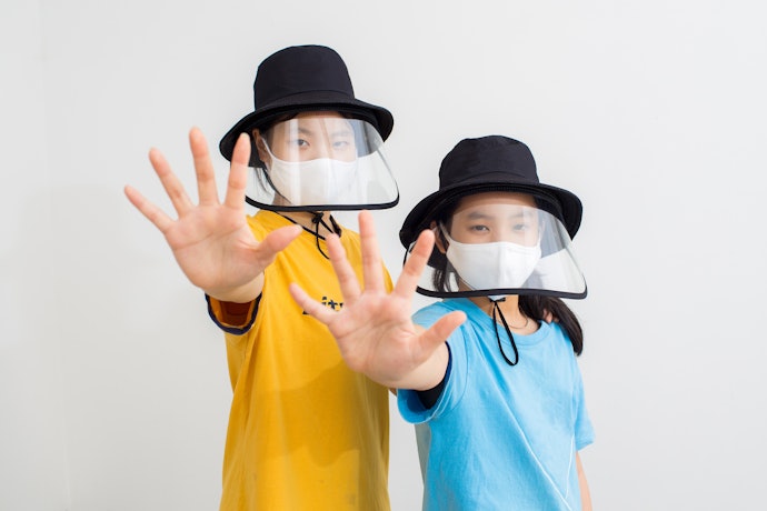 Face shield topi, melindungi kepala secara keseluruhan