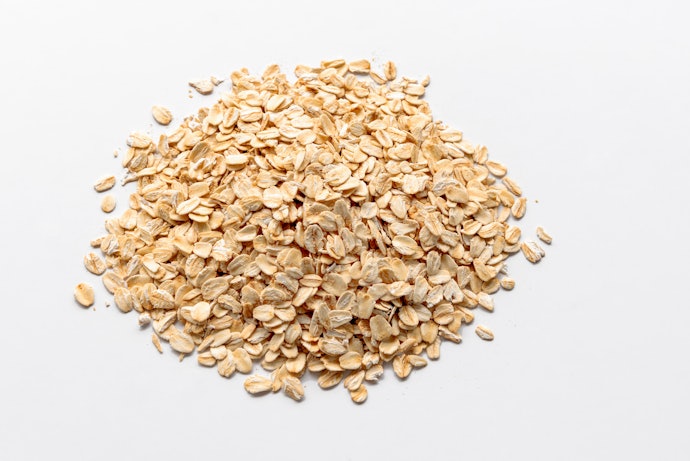 Oatmeal, pelembap alami yang bikin bulu mengilap
