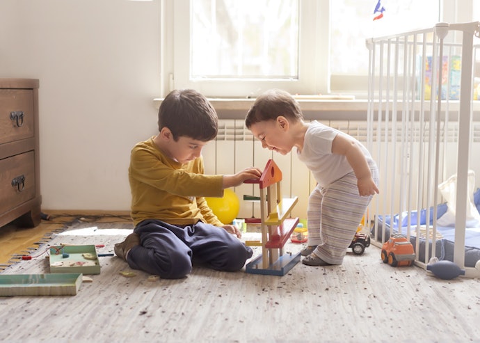 Untuk yang memiliki bayi dan kulit sensitif, pilih yang tidak mengandung alkohol