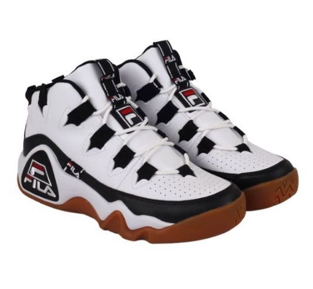 Basketball shoes, tingkatkan performa dan karisma di lapangan