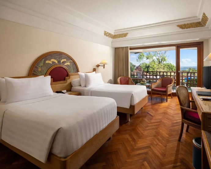 Prama Sanur Beach Bali & ARTOTEL Sanur: Rekomendasi hotel di Bali untuk pencinta sunset di tepi pantai
