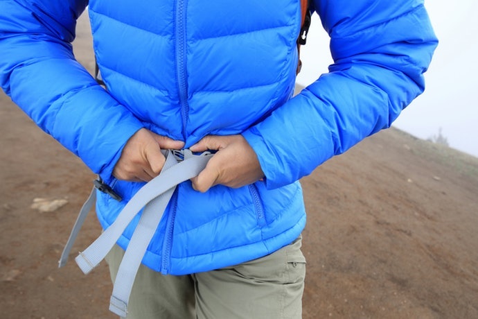 Chest belt dan hip belt: Mampu menjaga kestabilan tubuh saat mendaki