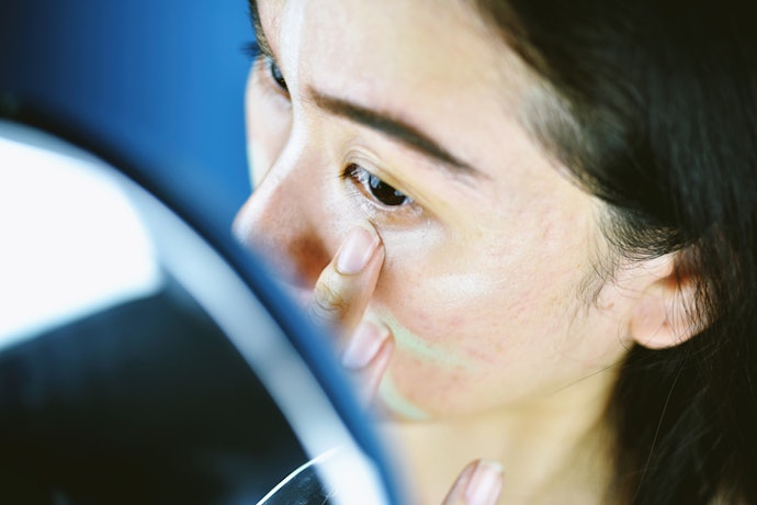 Jenis color-corrector: Menetralkan warna kulit