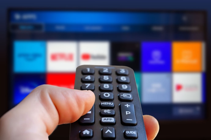 Makin banyak koneksi pada TV, makin banyak perangkat yang bisa Anda hubungkan